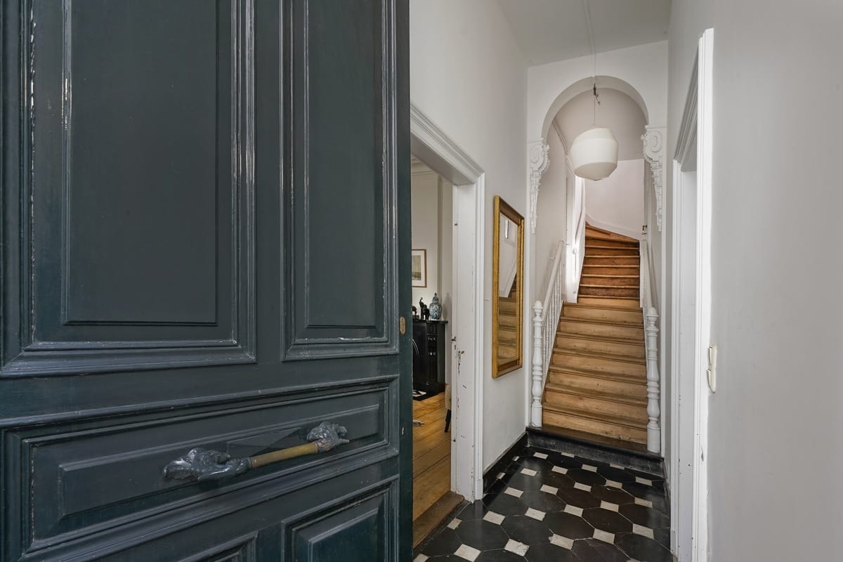 Marinus &amp; Partners - MT100832 - 02