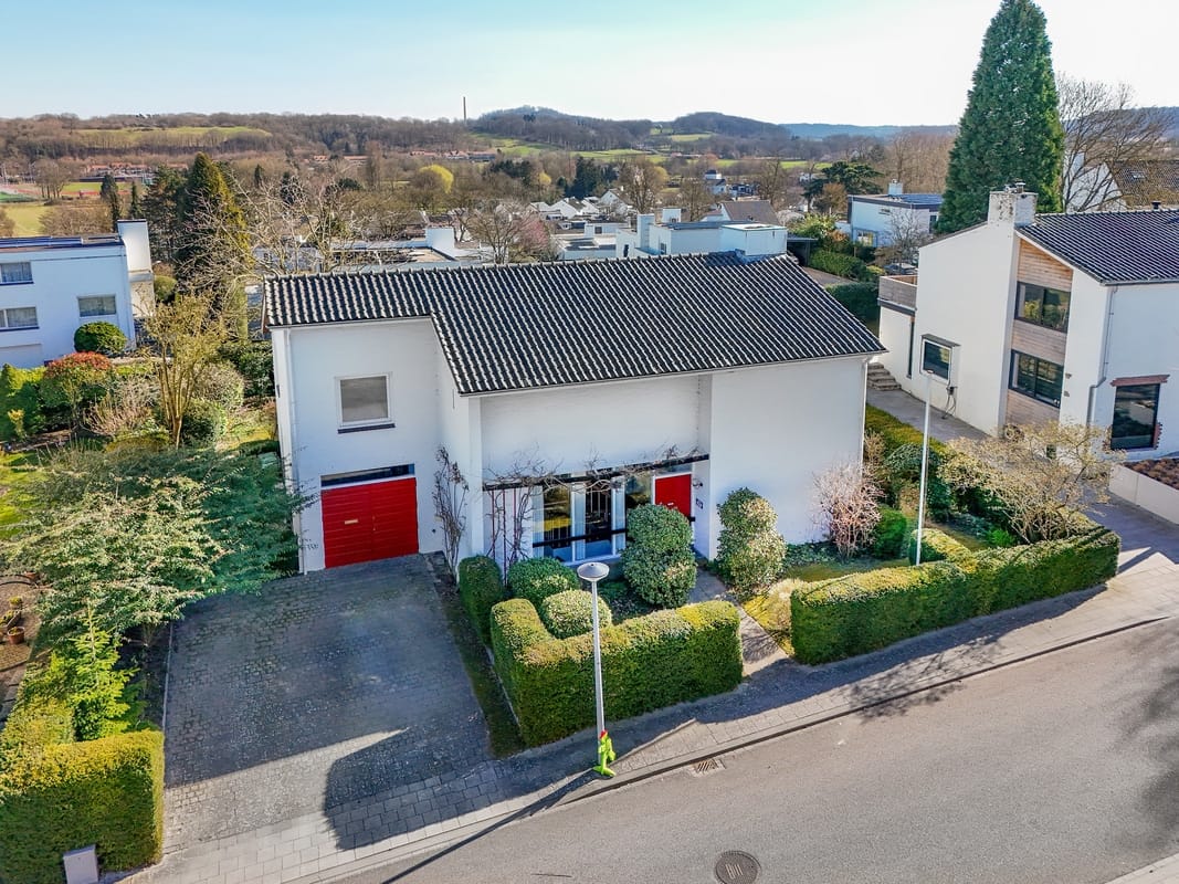 Marinus & Partners - MT100937 - 01