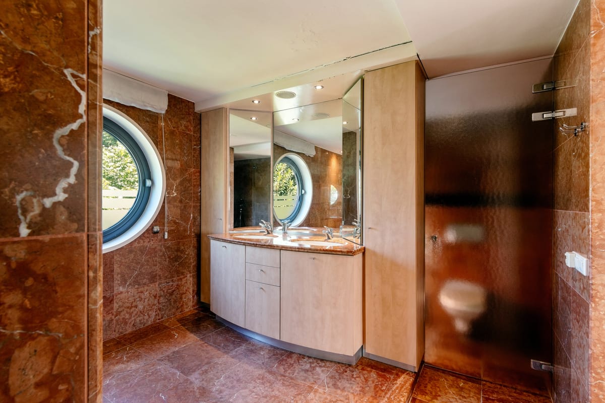 Marinus & Partners - MT100745 - 39