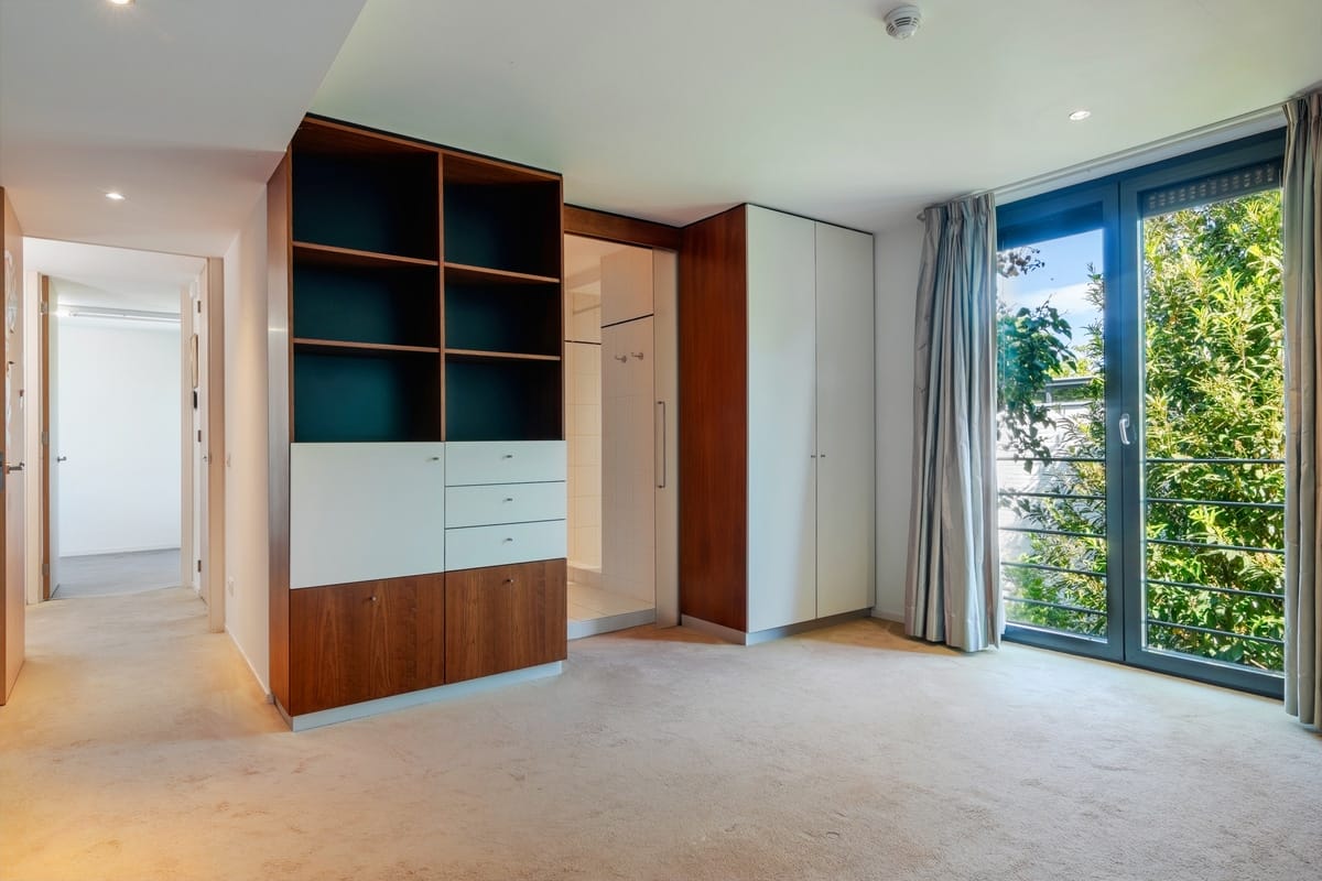 Marinus & Partners - MT100745 - 42