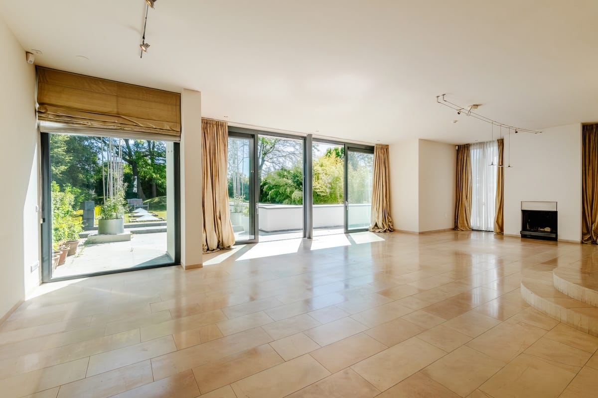 Marinus & Partners - MT100745 - 46