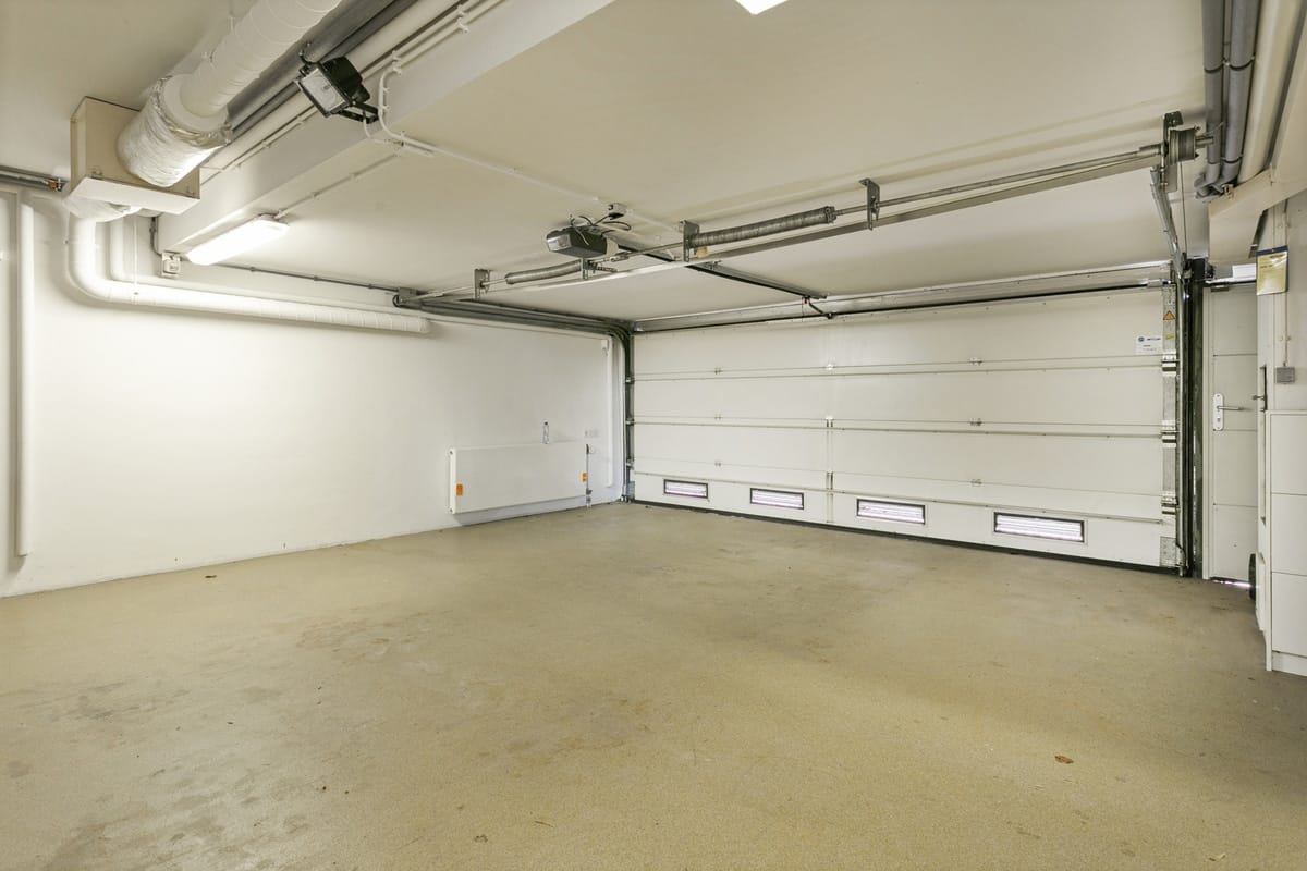 Marinus & Partners - MT100745 - 49