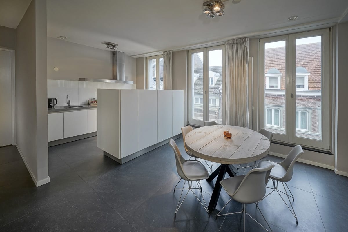 Marinus & Partners - MT100870 - 05