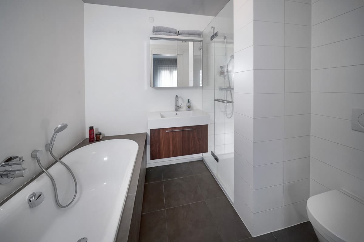 Marinus & Partners - MT100870 - 10