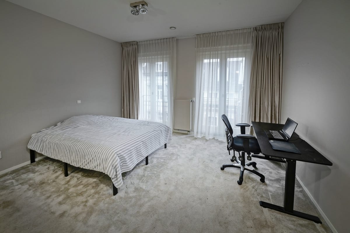 Marinus & Partners - MT100870 - 11