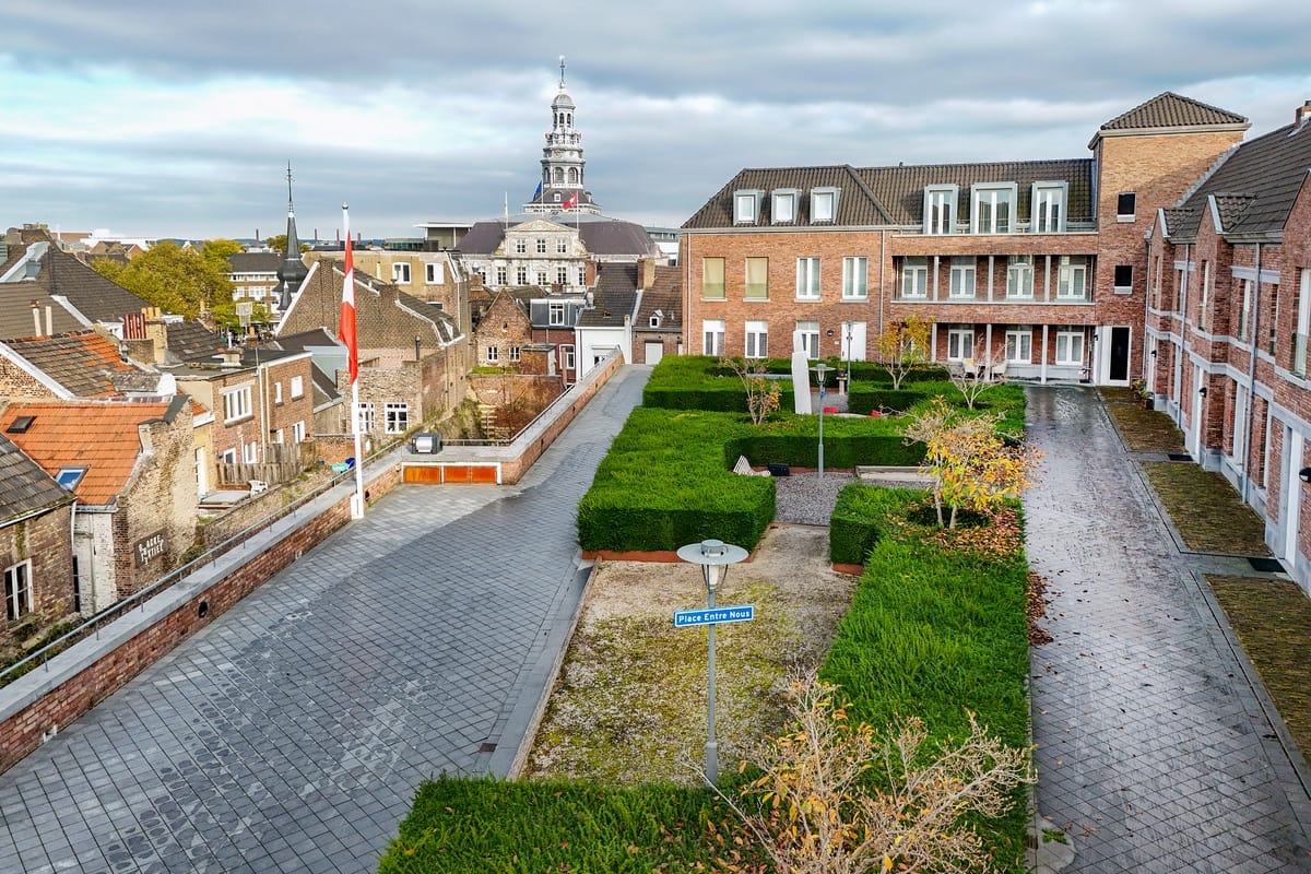 Marinus & Partners - MT100870 - 12