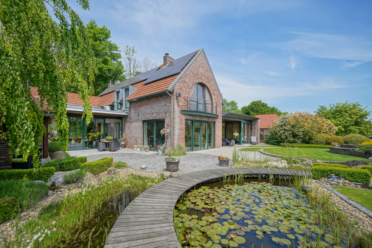 Marinus & Partners - MT100850 - 29