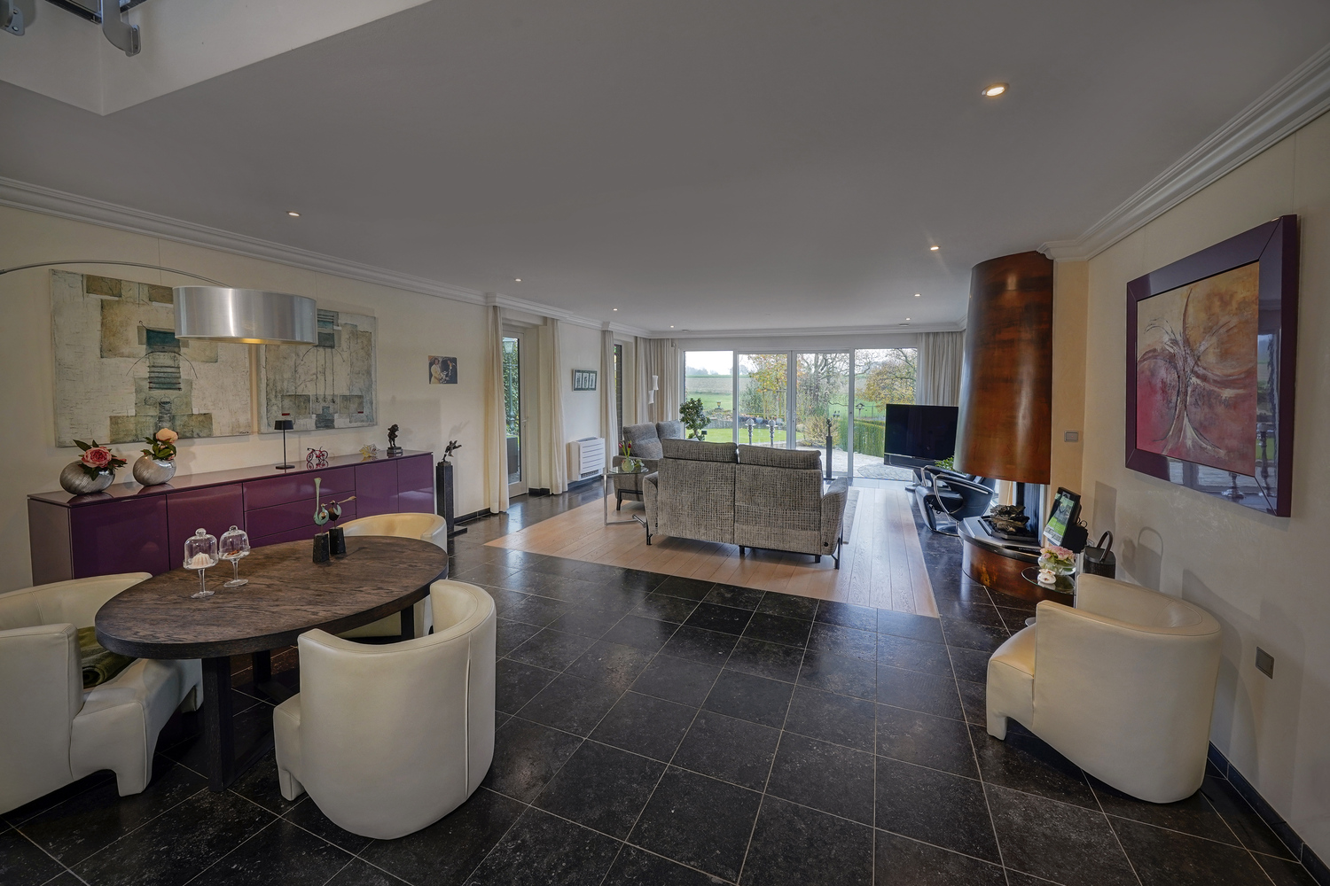 Marinus & Partners - MT100850 - 35