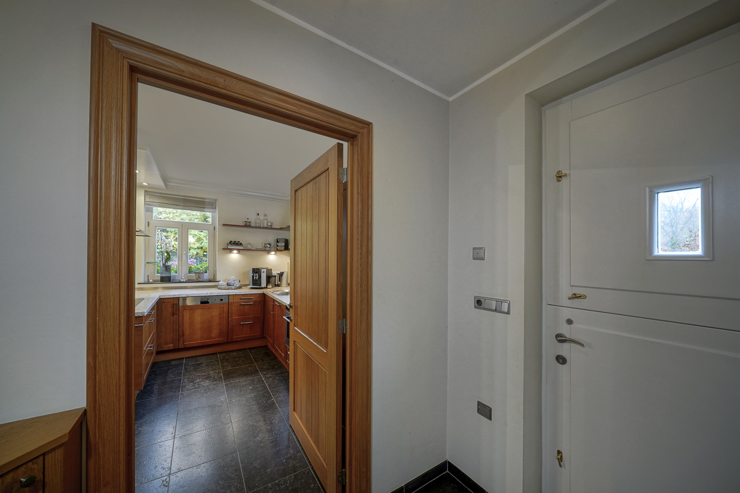 Marinus & Partners - MT100850 - 37