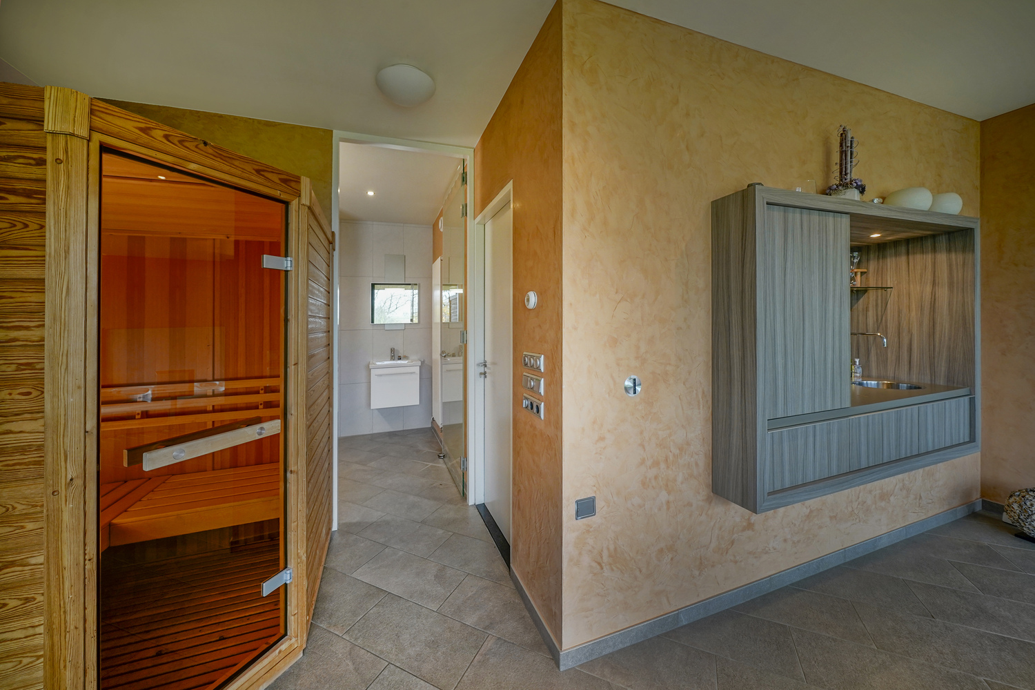 Marinus & Partners - MT100850 - 39