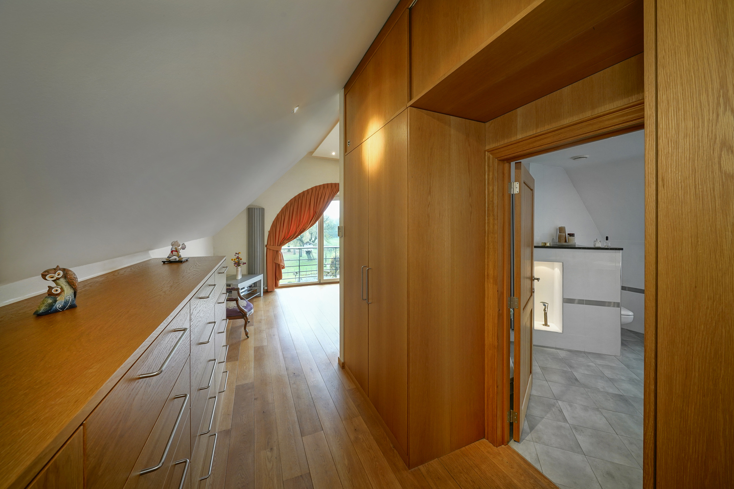 Marinus & Partners - MT100850 - 42