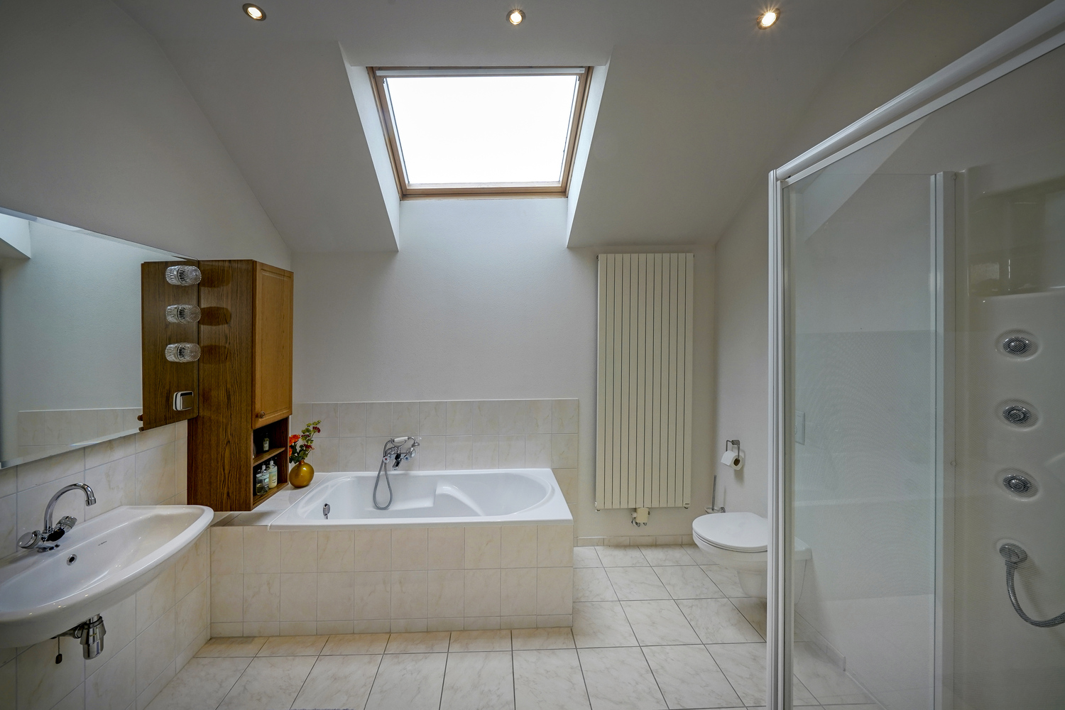 Marinus & Partners - MT100850 - 48