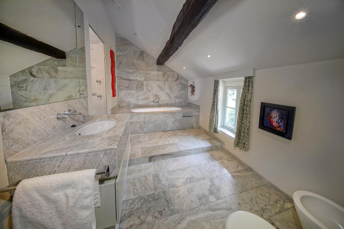 Marinus & Partners - MT100878 - 14