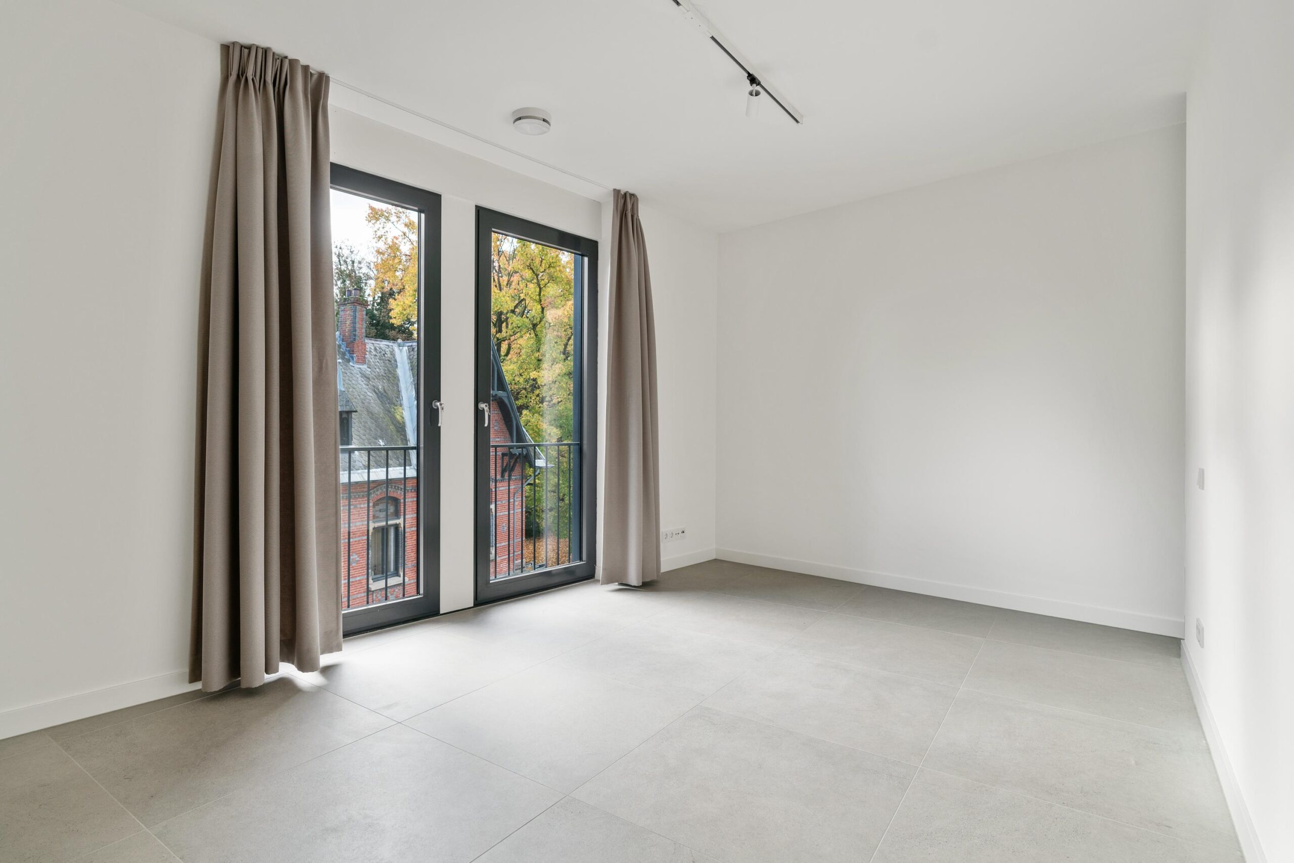 Marinus & Partners - MT100893 - 18