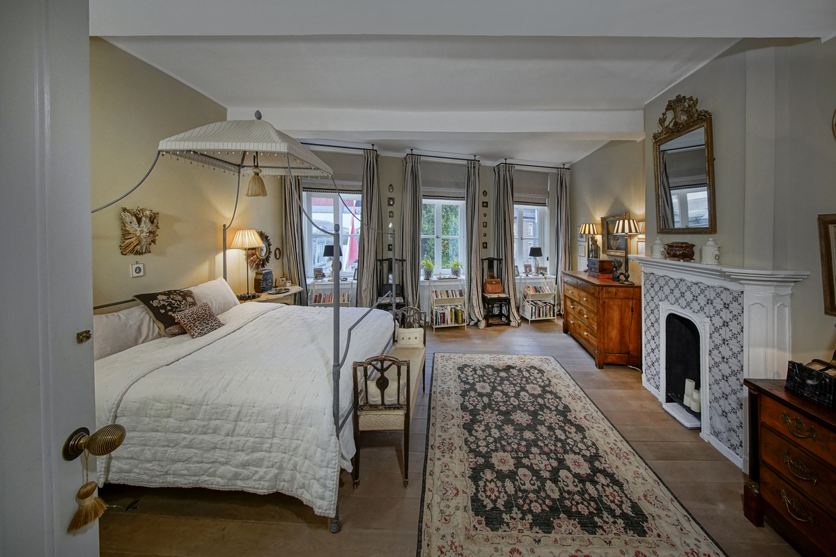 Marinus & Partners - MT100906 - 26