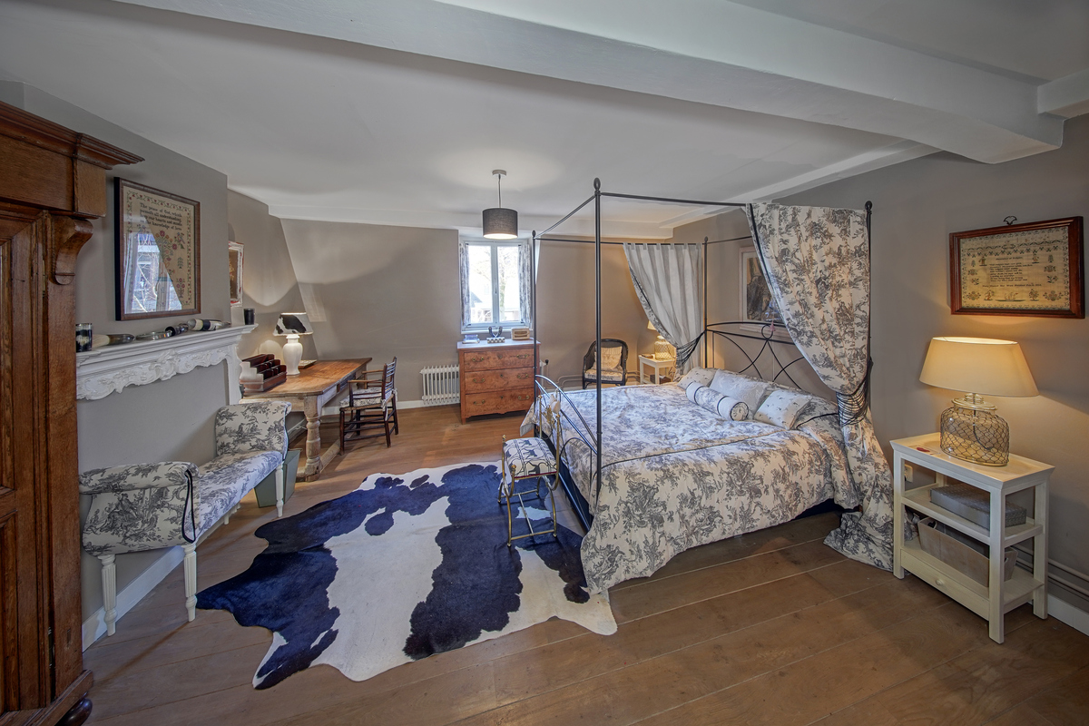 Marinus & Partners - MT100906 - 36