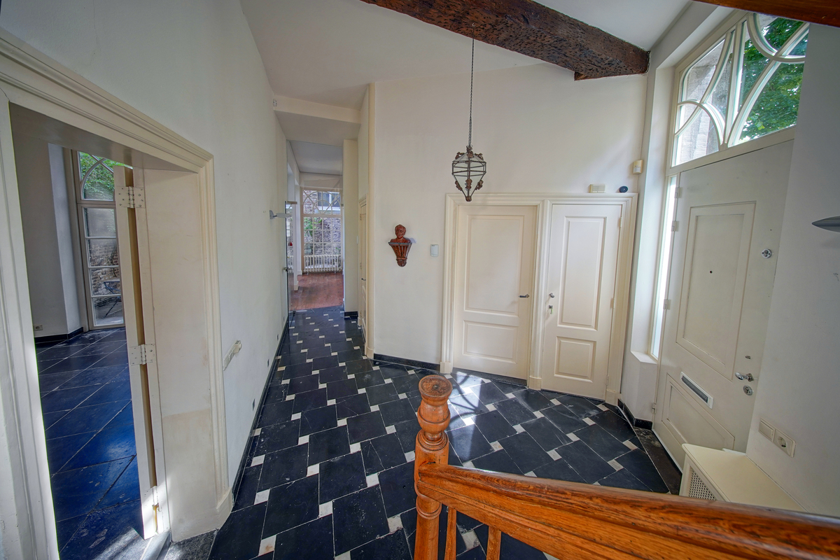 Marinus & Partners - MT100928 - 12