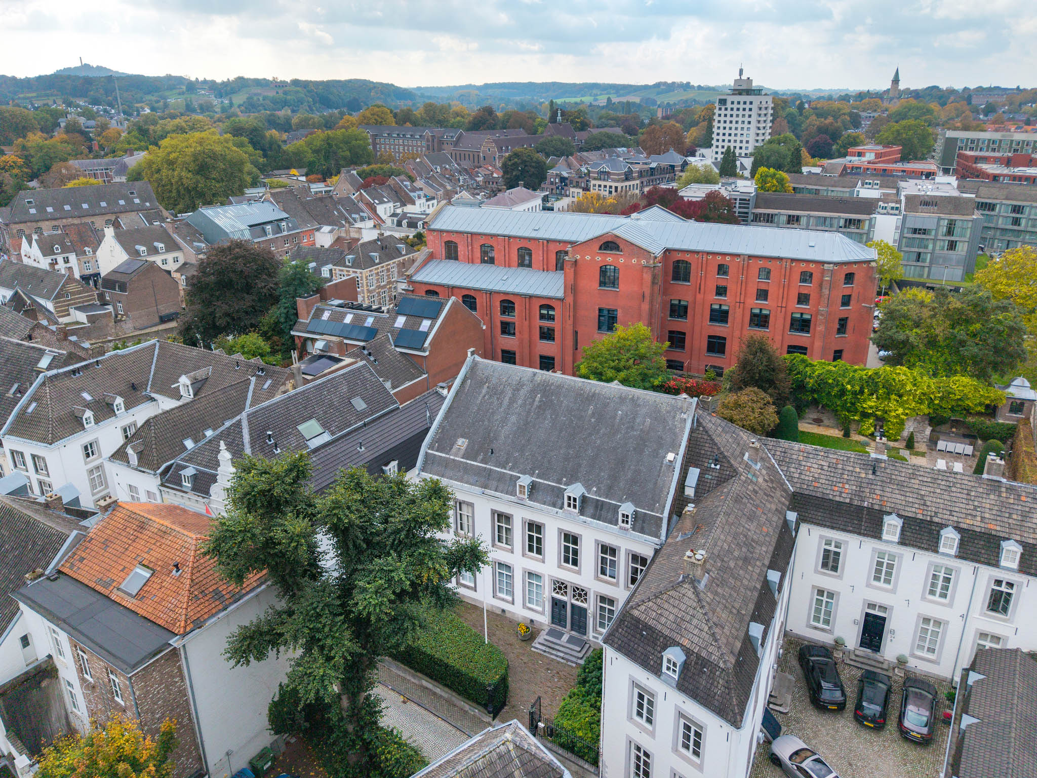 Marinus & Partners - MT100898 - 05