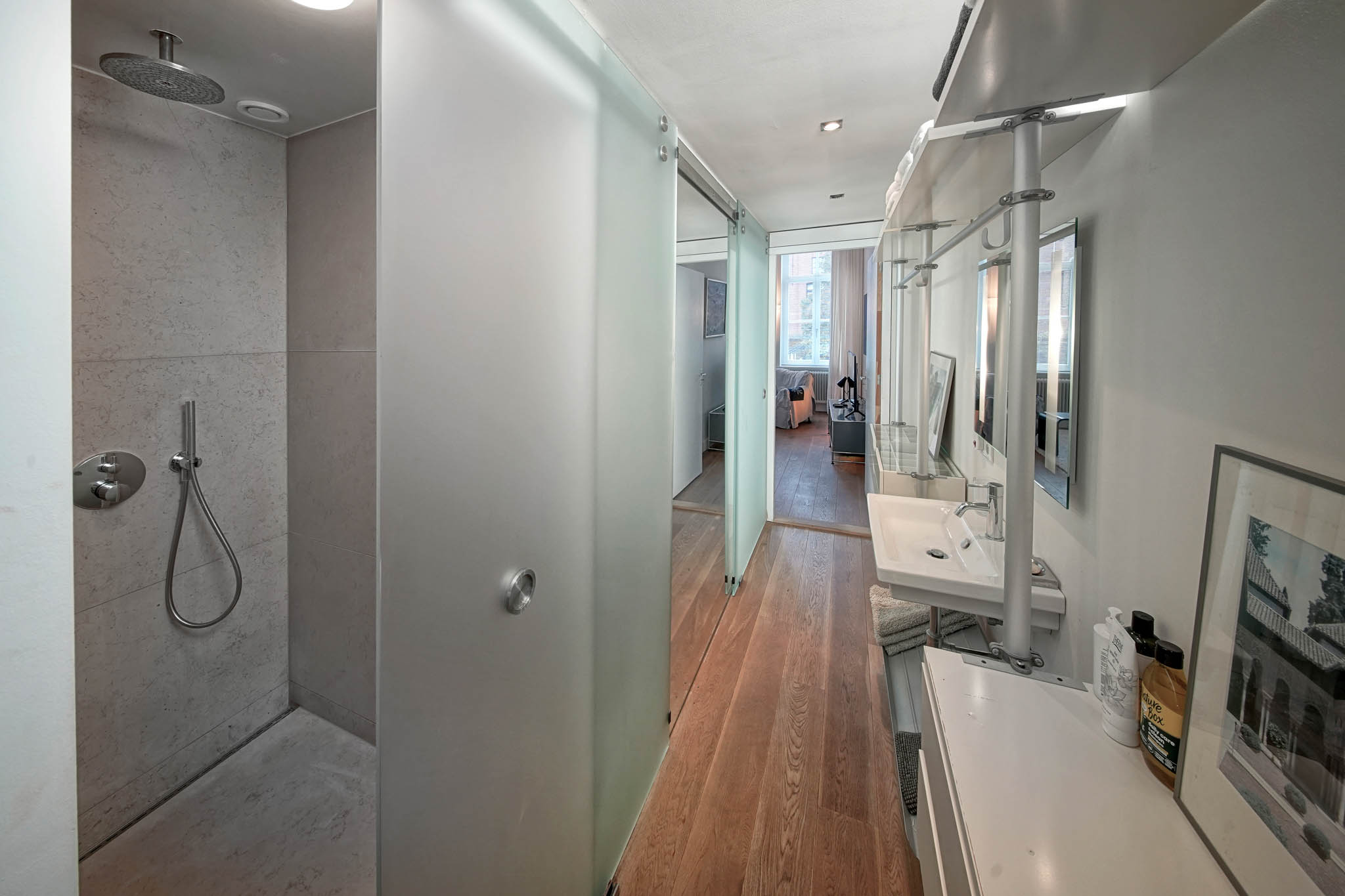 Marinus & Partners - MT100898 - 31