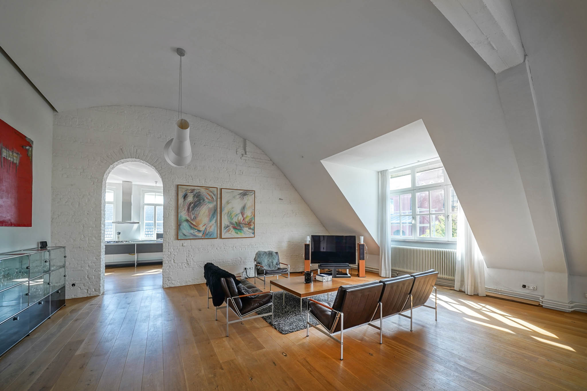 Marinus & Partners - MT100898 - 33