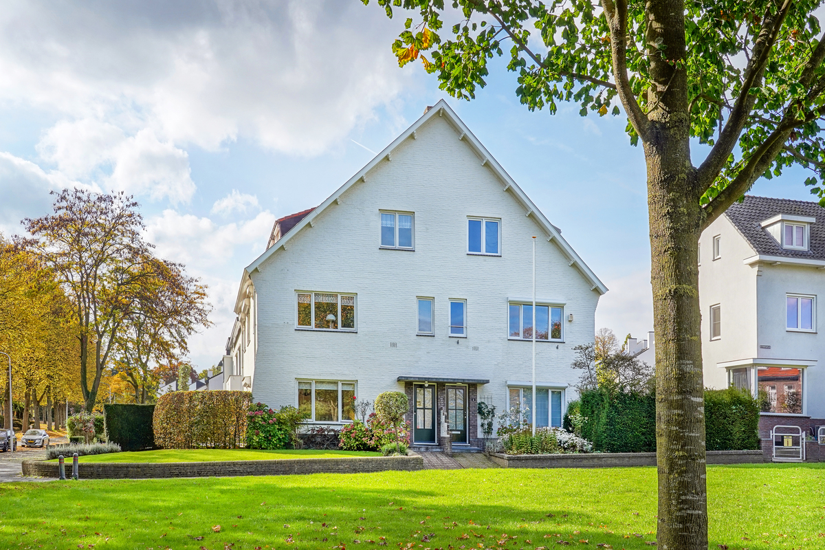 Marinus & Partners - MT100930 - 03