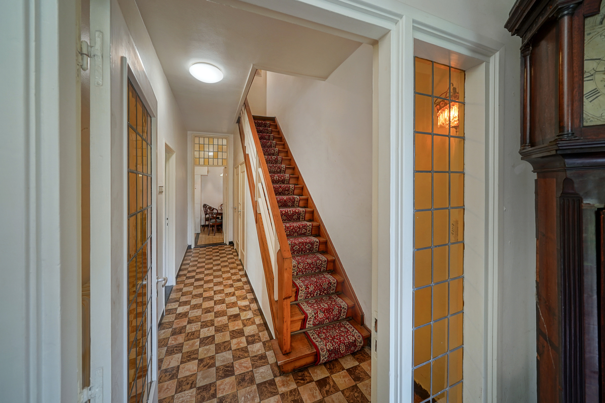 Marinus & Partners - MT100930 - 06