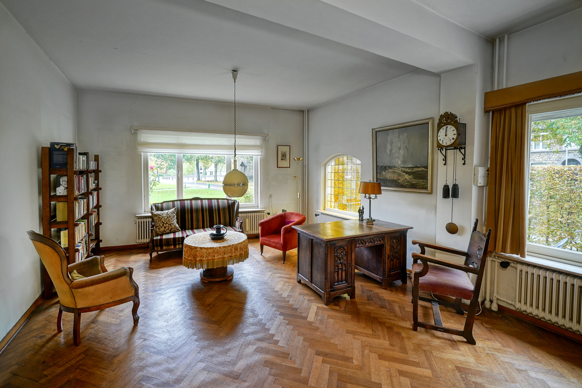 Marinus & Partners - MT100930 - 07