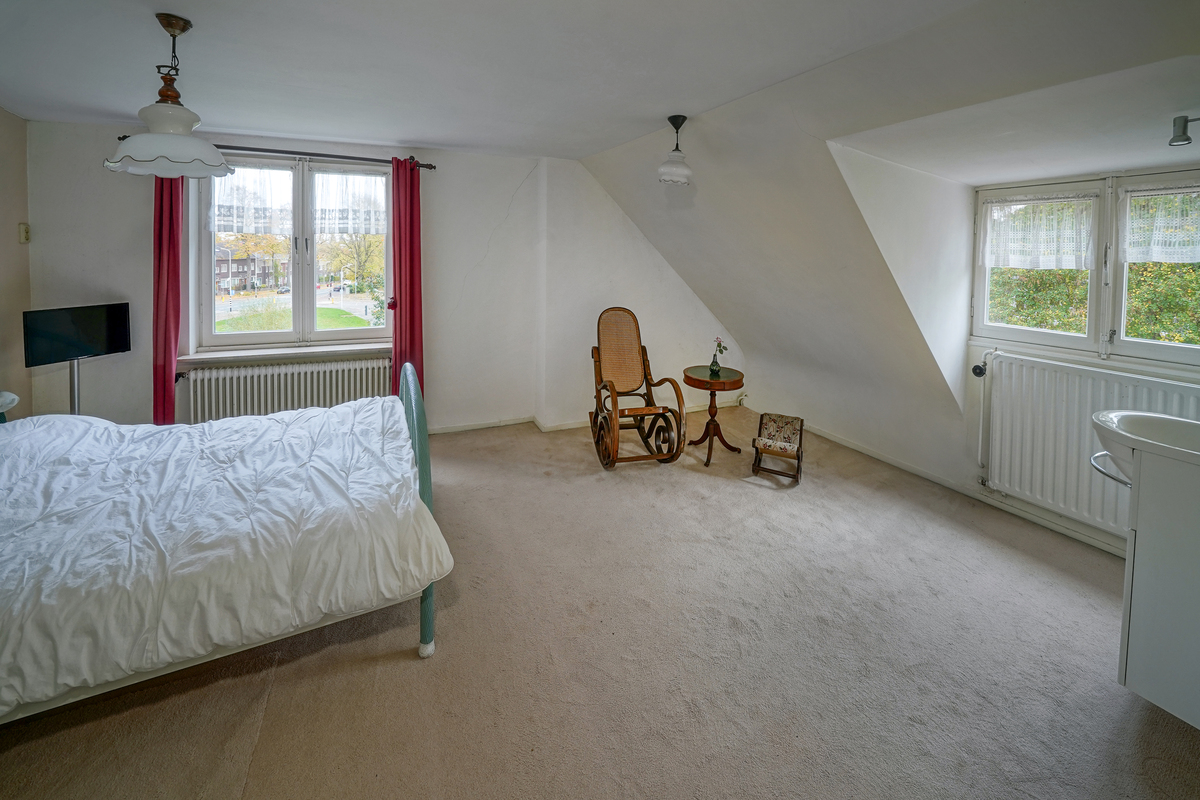 Marinus & Partners - MT100930 - 17