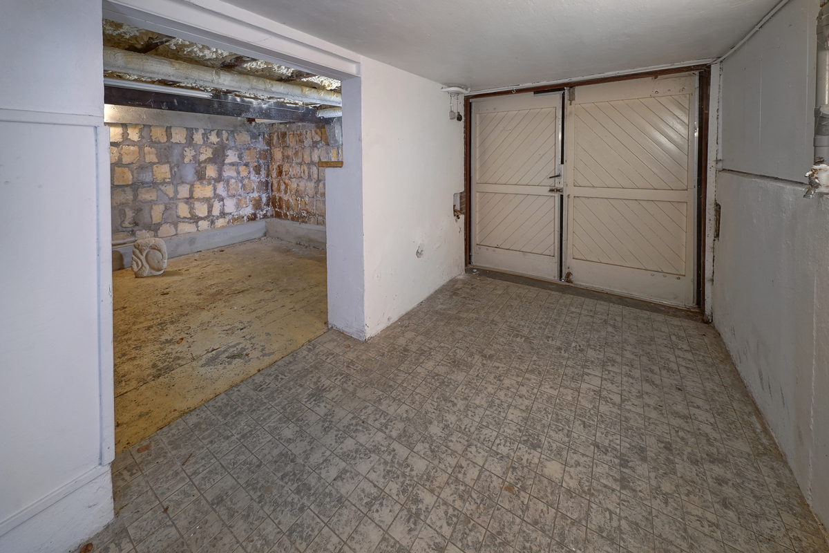 Marinus & Partners - MT100930 - 20