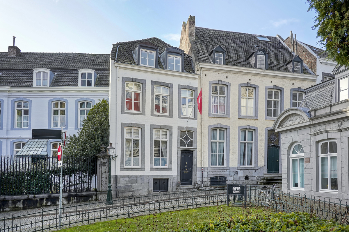 Marinus & Partners - MT100906 - 01